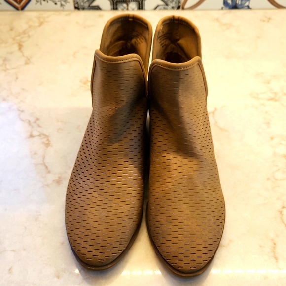 Merona Tan Slip On Bootie, Faux Perforated Leather, 7.5, Vegan - Picture 1 of 6